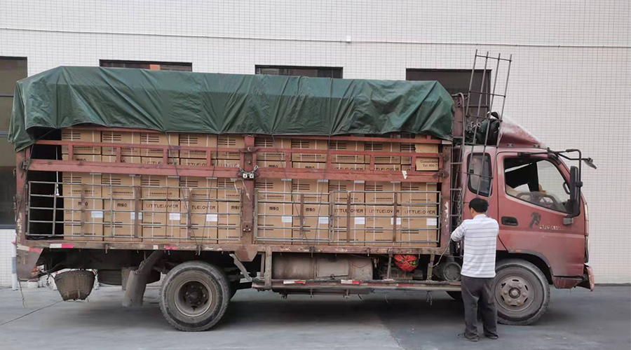 15天，金環(huán)電器順利完成電商客戶的內(nèi)衣干衣機(jī)出貨